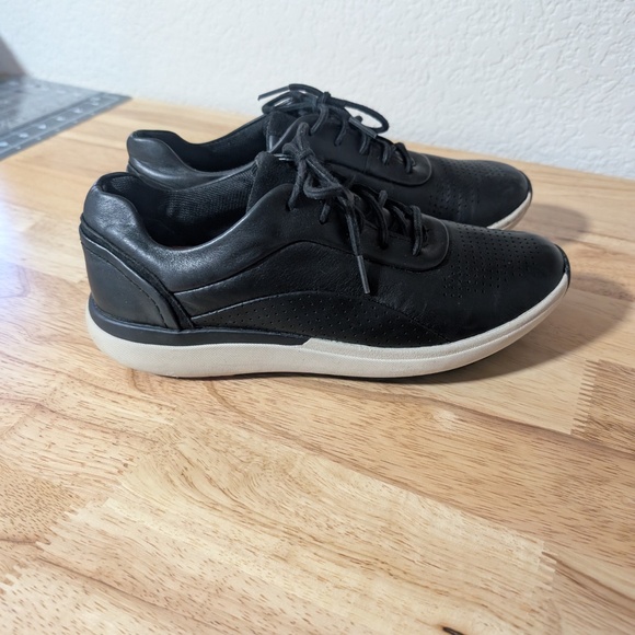 Clarks Unstructured Sneakers / 7.5 - Picture 5 of 8